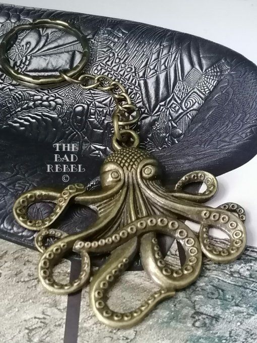 Original Porte cles Homme !! OCTOPUS !! en Laiton metal Bronze T.8cm x 6cm The Bad Rebel collection 